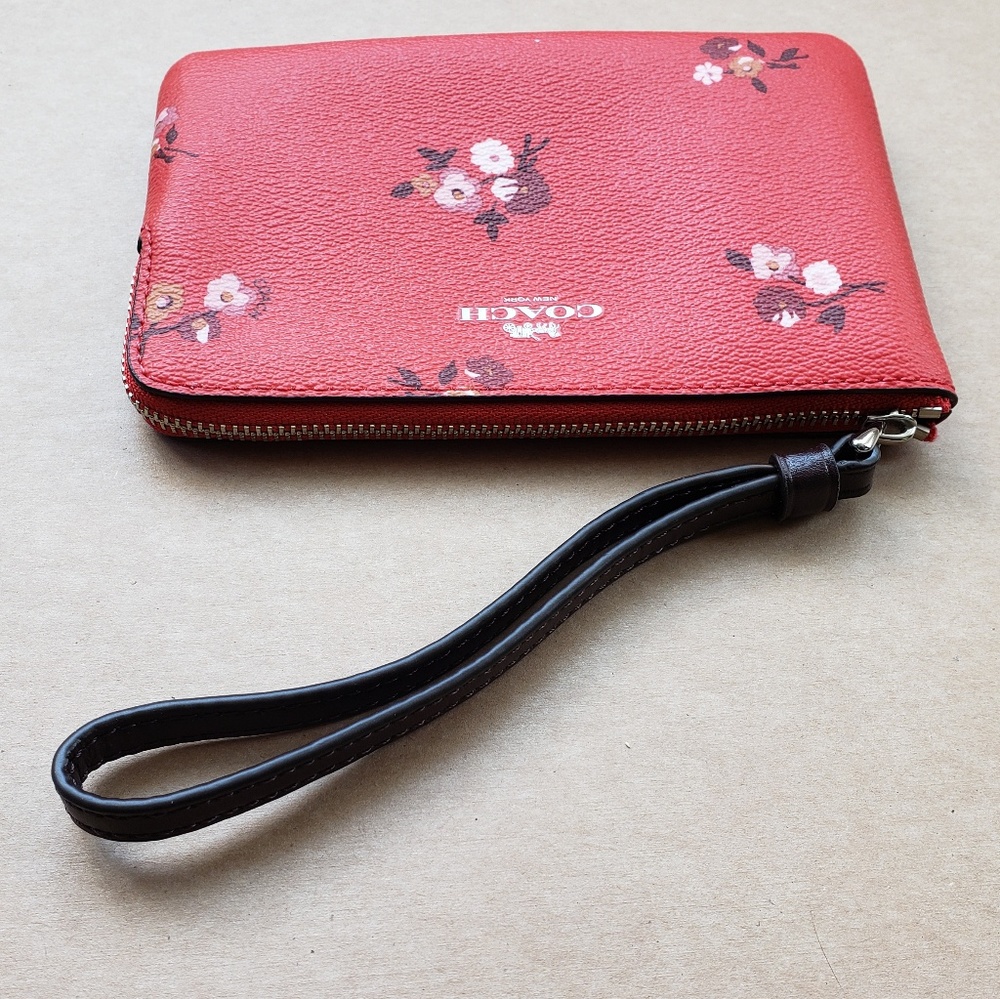 Coach Red Floral Wristlet NWT - Picture 3 of 5
